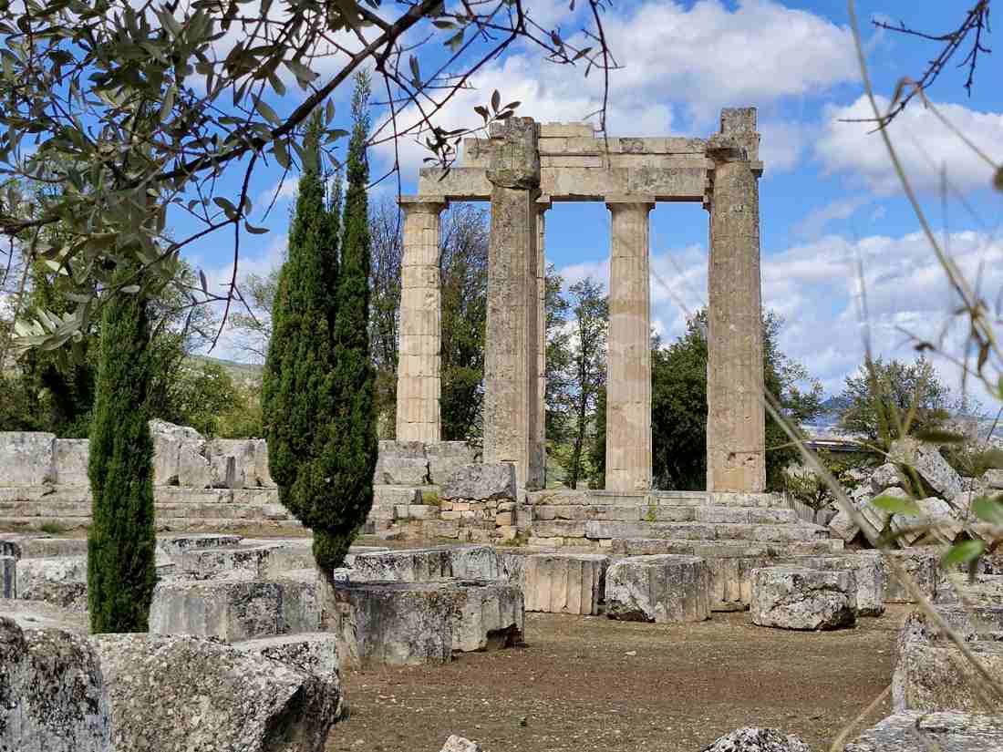 Древний город Немея